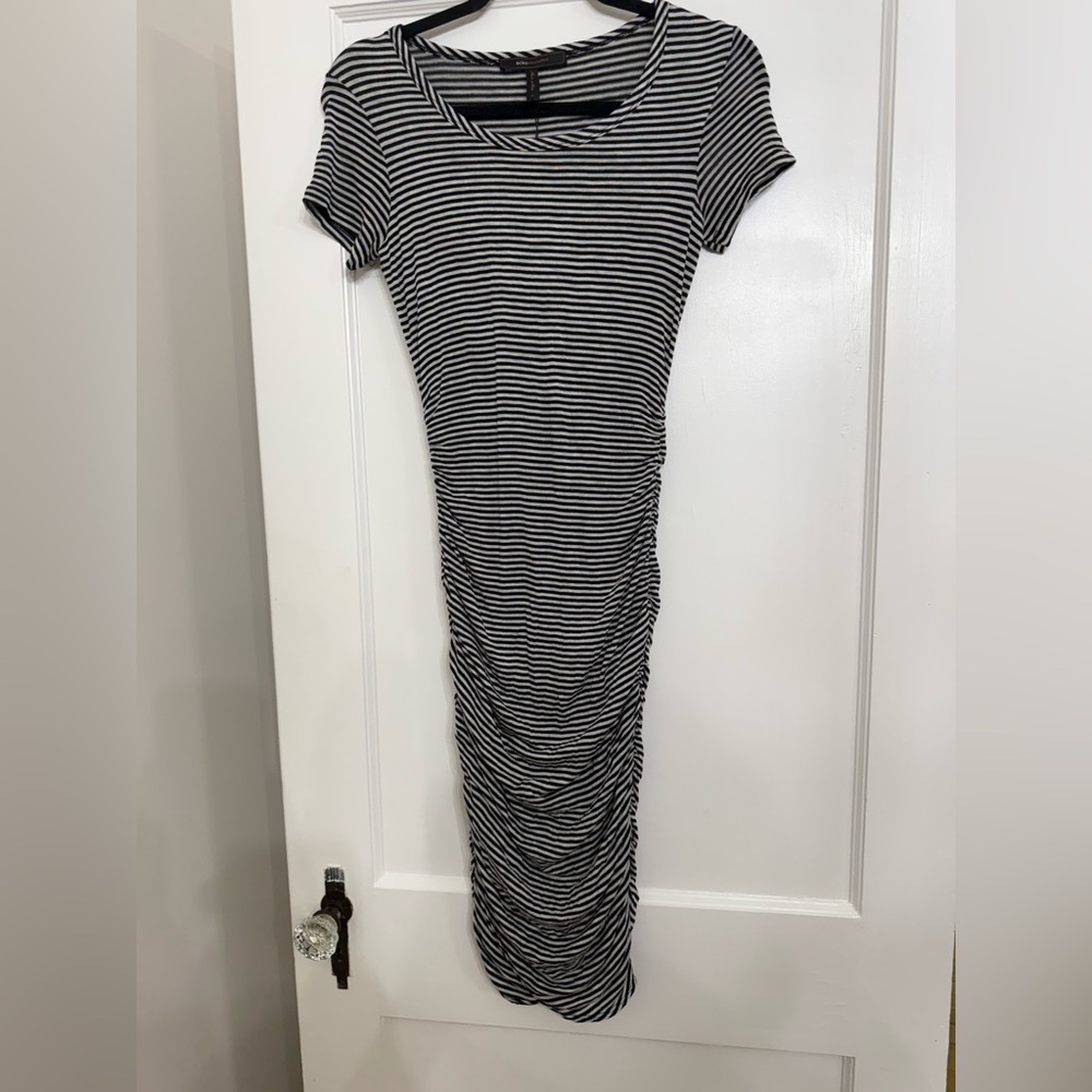 Bcbgmaxazria stripped body con midi dress medium